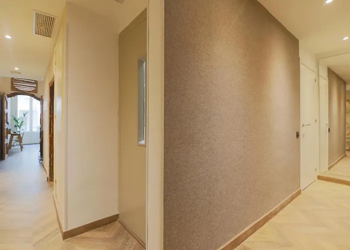 En Boutique Boqueria Market